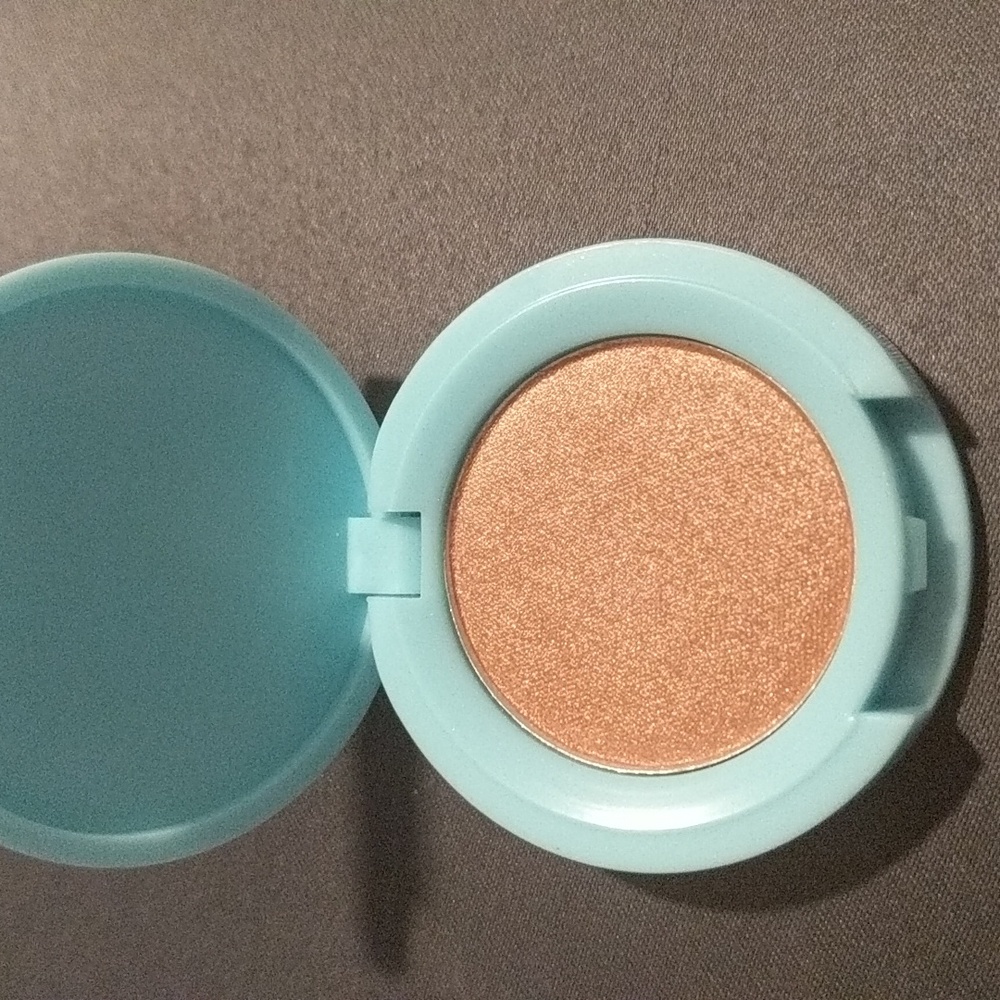 NWT Half Caked Highlighter